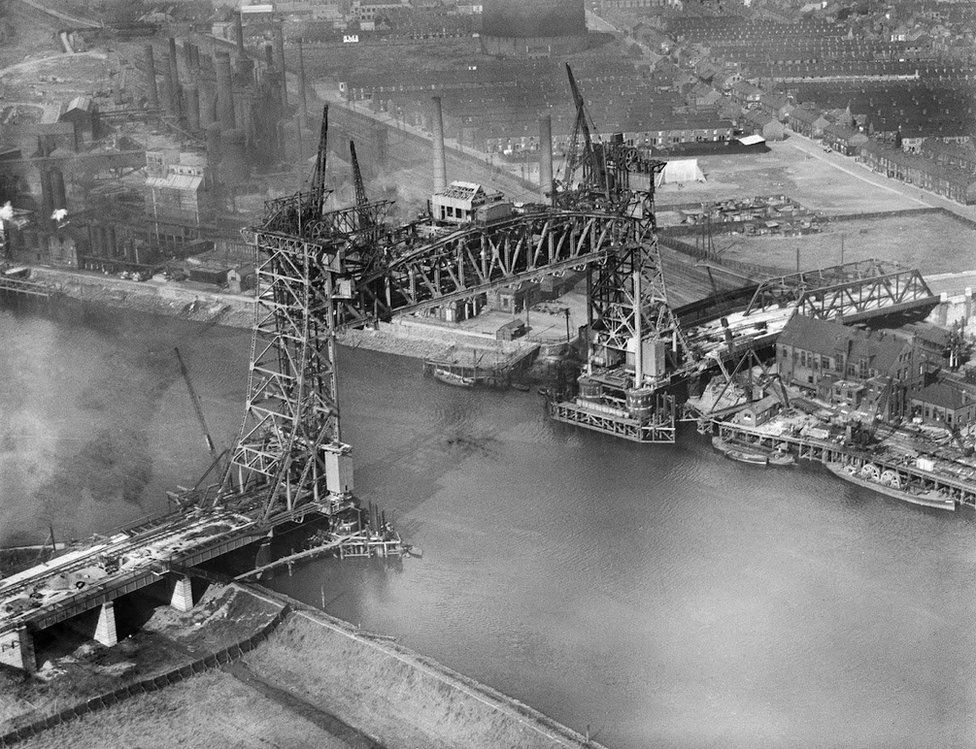 Newport Bridge under construction