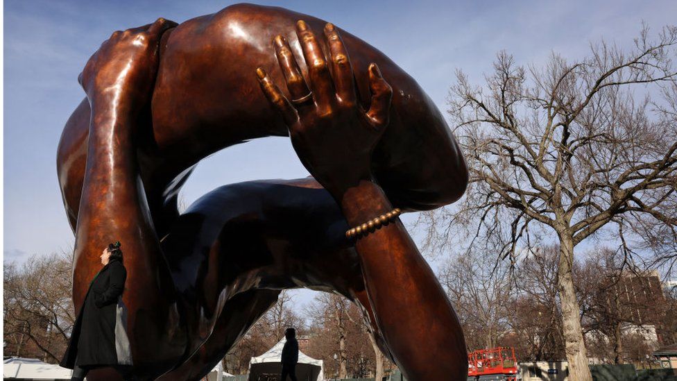 A statue to honour Martin Luther King Jr. and Coretta Scott King