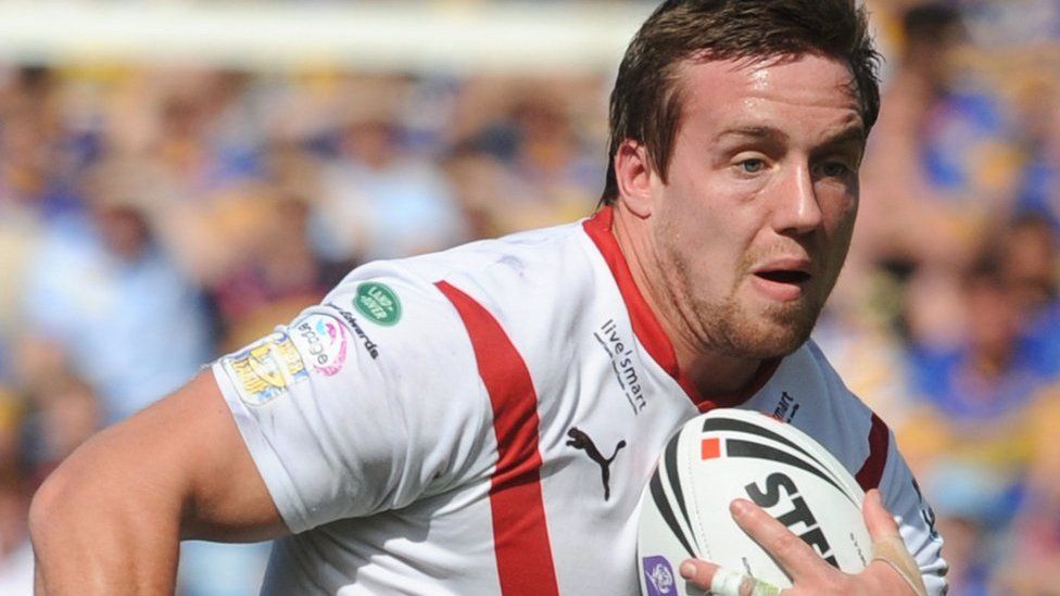 Bryn Hargreaves playing for St Helens