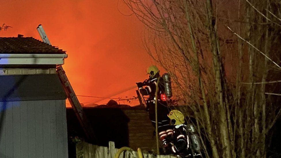 Peterborough fire in Lincoln Road tackled by crews - BBC News