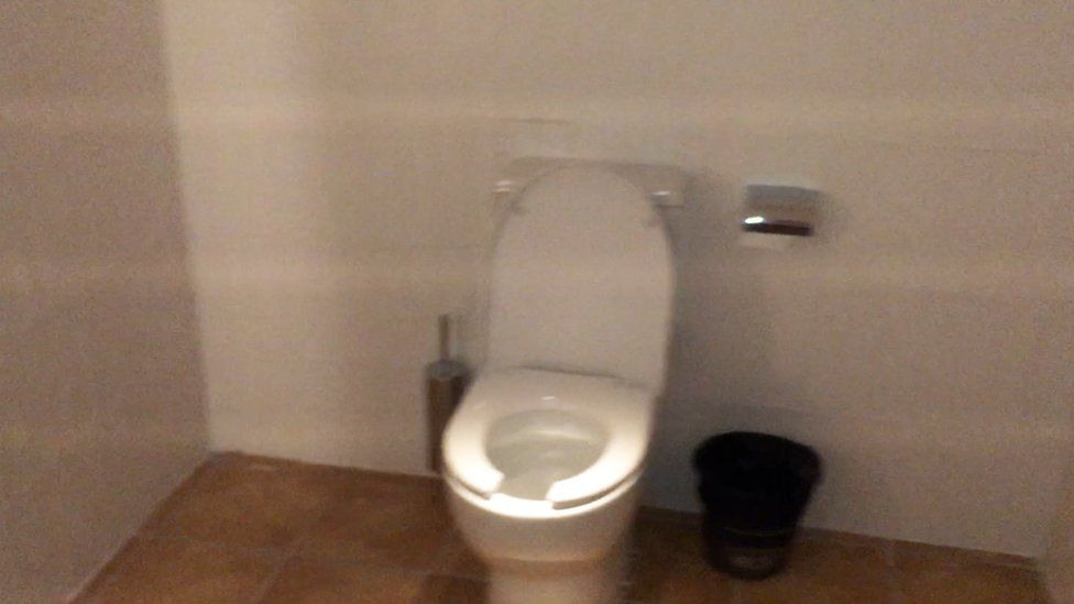 The disabled toilet in Pacha