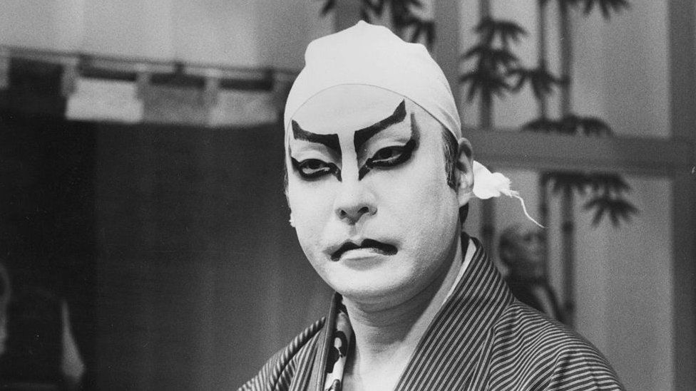 20th October 1981: Ennosuke Ichikawa, Japan's most distinguished exponent of the three hundred year old art form, Kabuki. Ichikawa prepares his costume and make up before leading a prestigious cast at Sadler's Wells.
