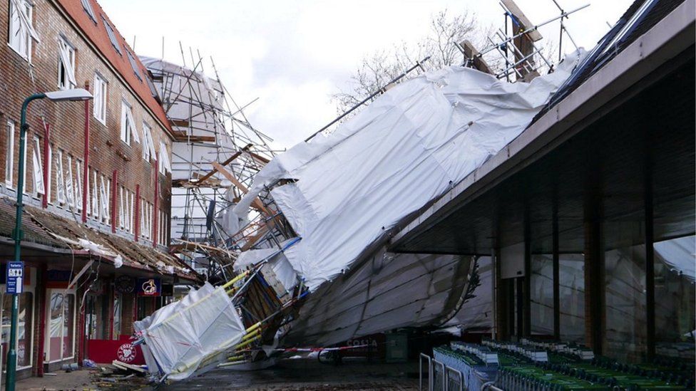 Scaffolding that collapsed following strong winds in Woodley, Reading