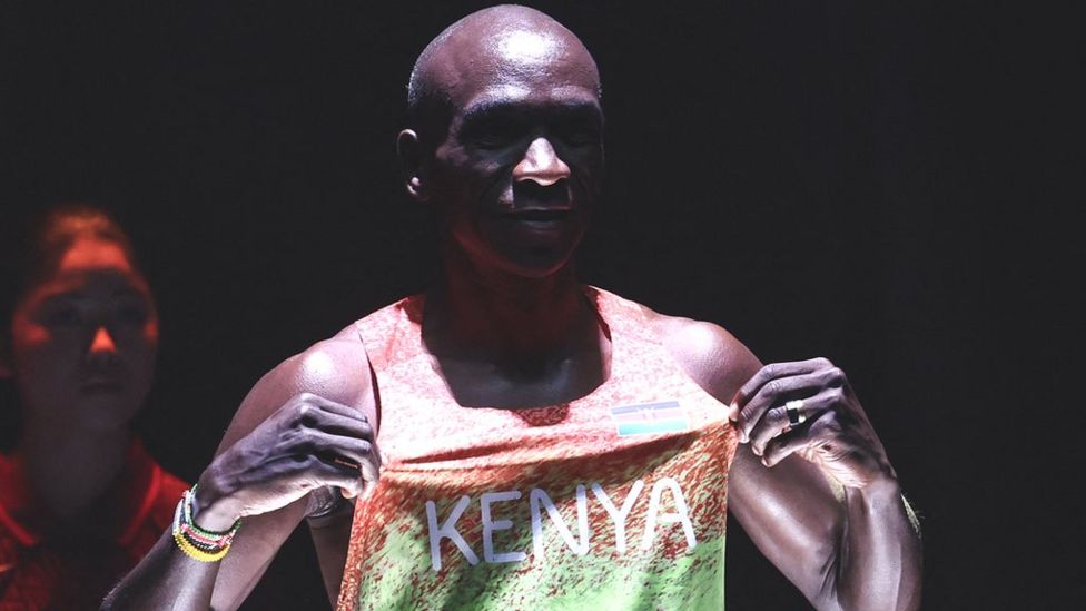 Eliud Kipchoge 'expects' to win third Olympic Games marathon - BBC Sport