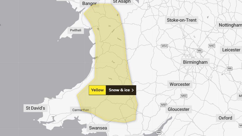 weather map showing weather warning for Saturday