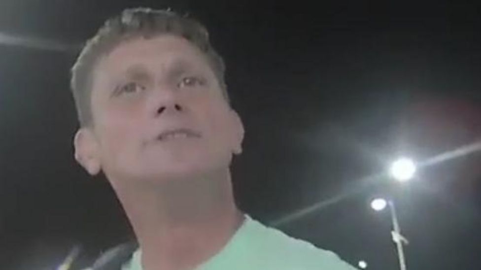 Golders Green Police appeal after Tube worker racially abused BBC News