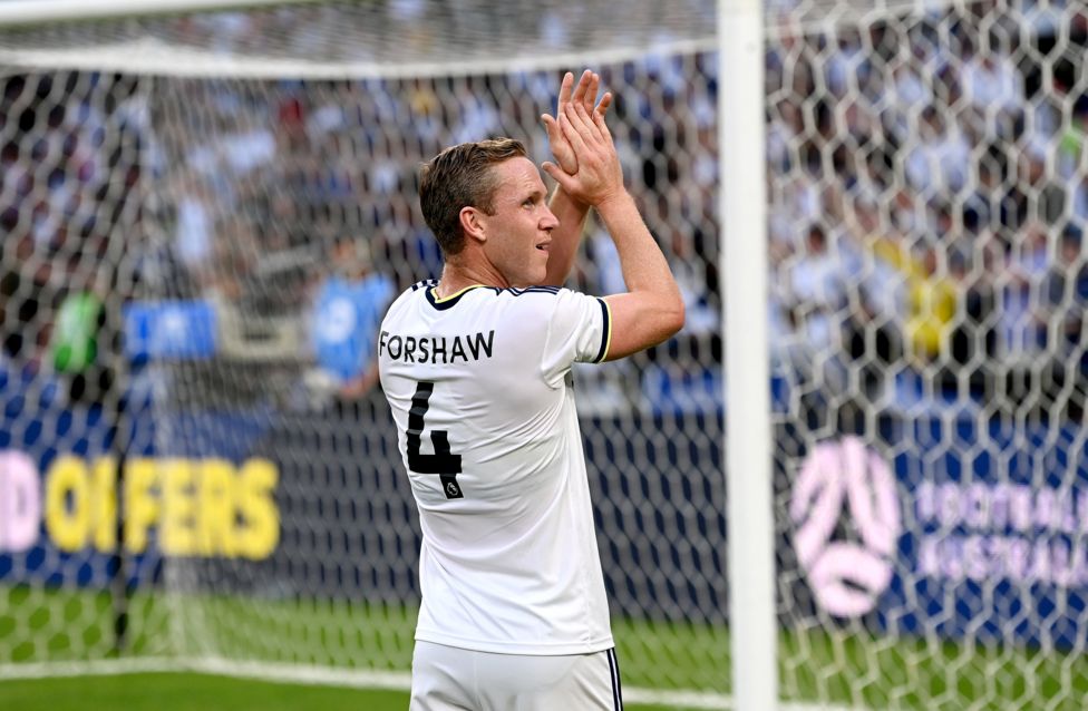 Leeds United: Forshaw eyes number-six role - BBC Sport