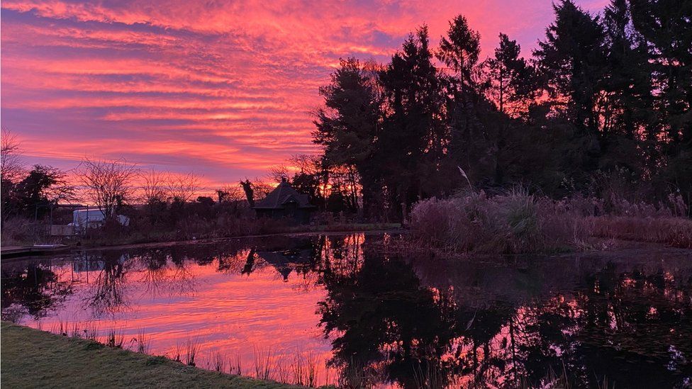 Stunning sunrise captured across the East Midlands BBC News