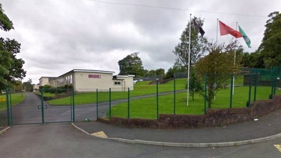 Councils look for more improved marks on schools record BBC News