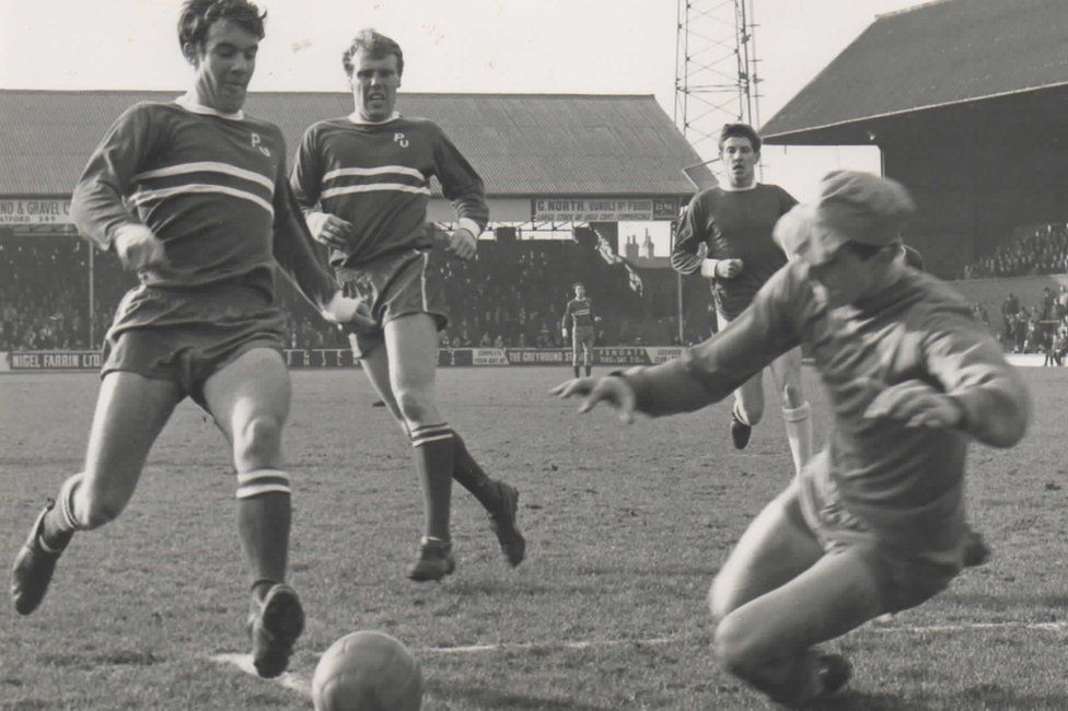 Tommy Ross playing for Peterborough United in 1966