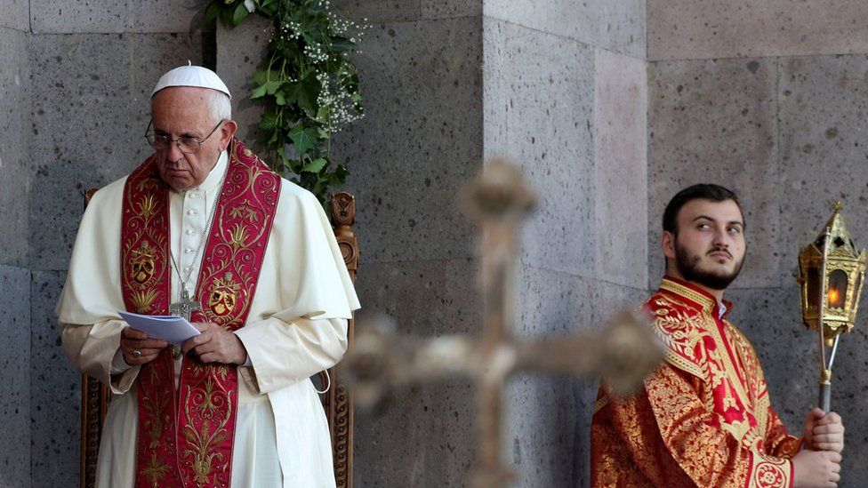 Pope Francis celebrates mass in Armenia