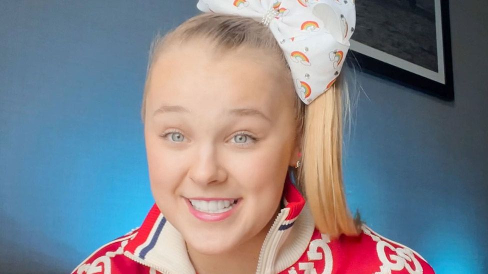 Jojo Siwa To Make Dancing With The Stars History In Same Sex Pair Bbc News