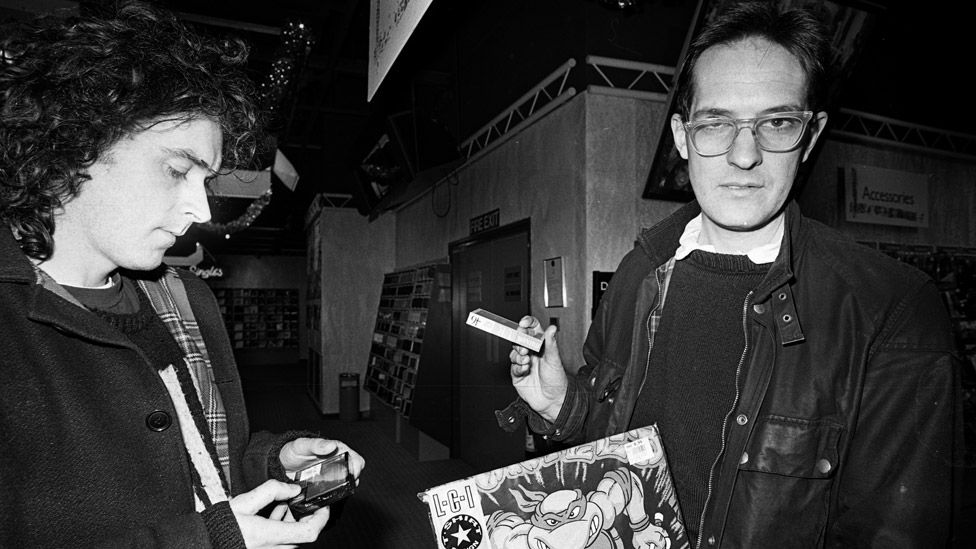 Jimmy Cauty and Bill Drummond in 1990