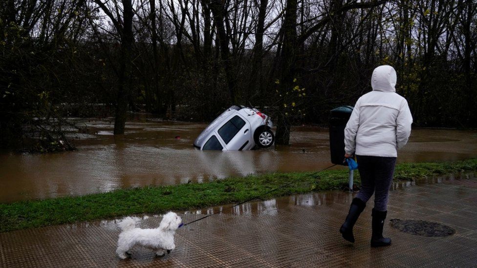 Spanish floods claim first victim as towns are engulfed BBC News