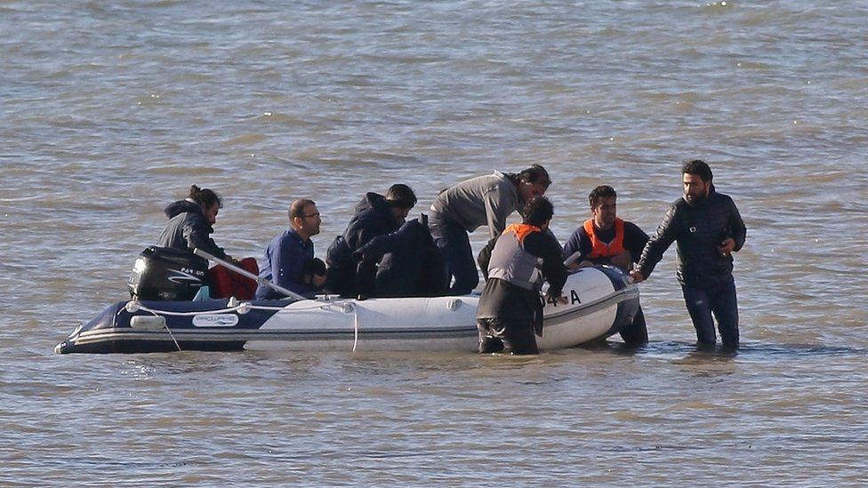 Eight migrants land at Kingsdown