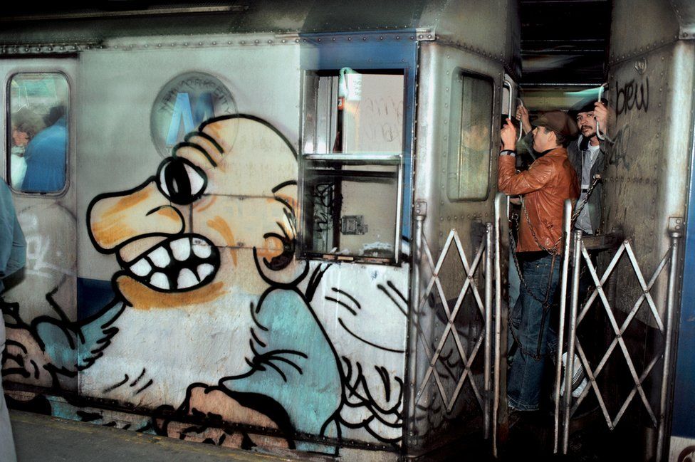 Бородатый персонаж с детьми, неизвестный художник, 1981