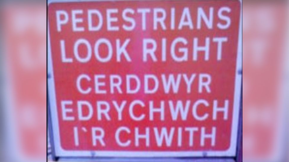 Sign in English and Welsh