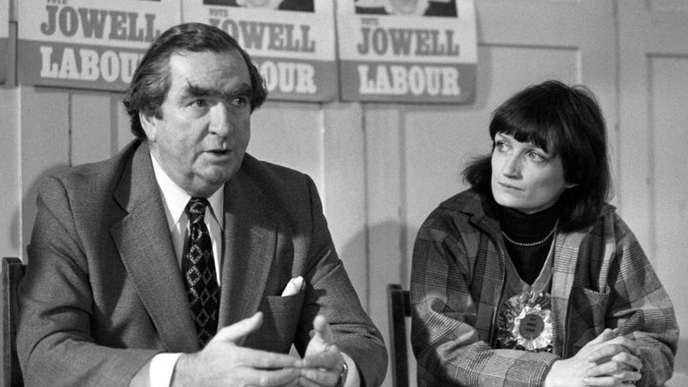 Tessa Jowell at a press conference in 1978 with Denis Healey, chancellor of the exchequer