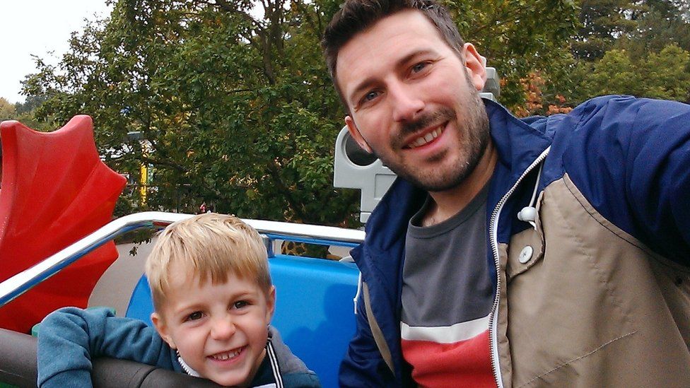Charity rallies for Hereford builder diagnosed with cancer - BBC News