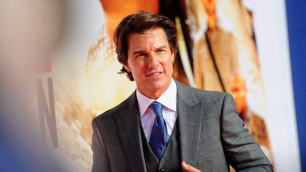 Tom Cruise meminta bayaran yang sama dengan yang diterimanya dari studio Universal.