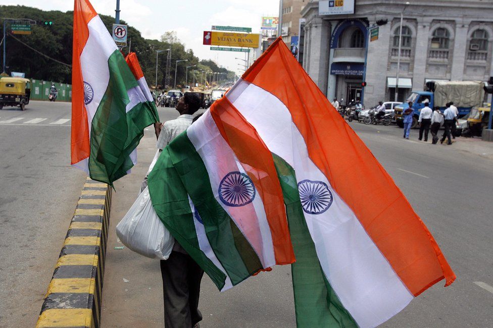 why-does-india-s-karnataka-state-want-its-own-flag-bbc-news