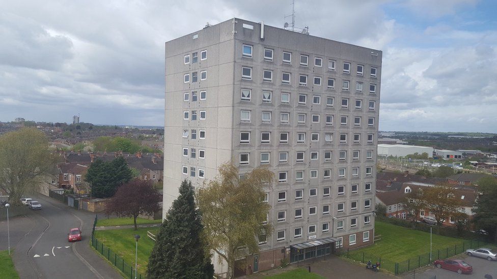 Tenants to leave Rugby tower blocks over fire safety fears BBC News
