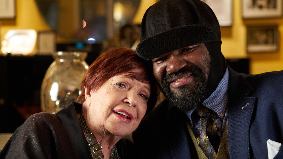 Annie Ross with Gregory Porter in 2017