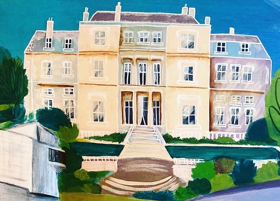 A painting of Luton Hoo, a former stately home. that appears on a painted elephant statue
