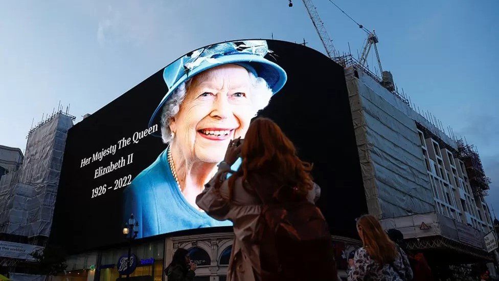 Image of the Queen on a billboard