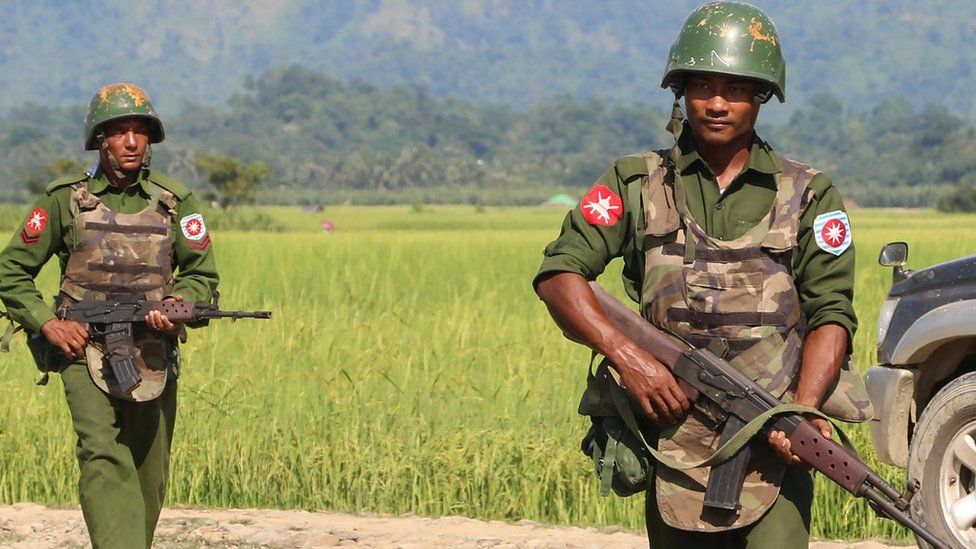 Myanmar army kills 25 in Rohingya villages - BBC News