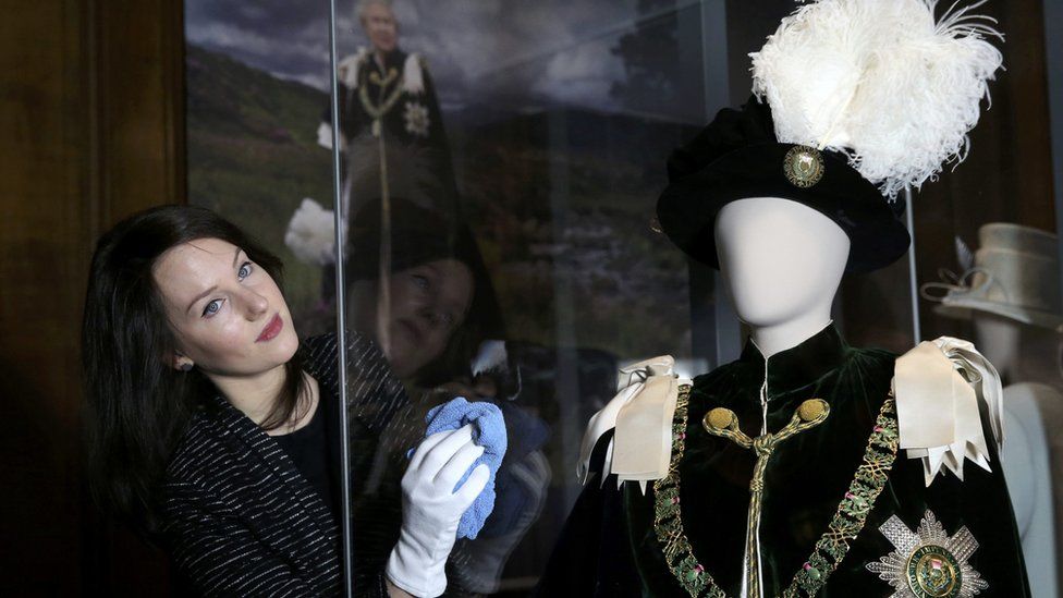 The largest collection of the Queen's dress and accessories ever shown in Scotland has opened at Holyroodhouse