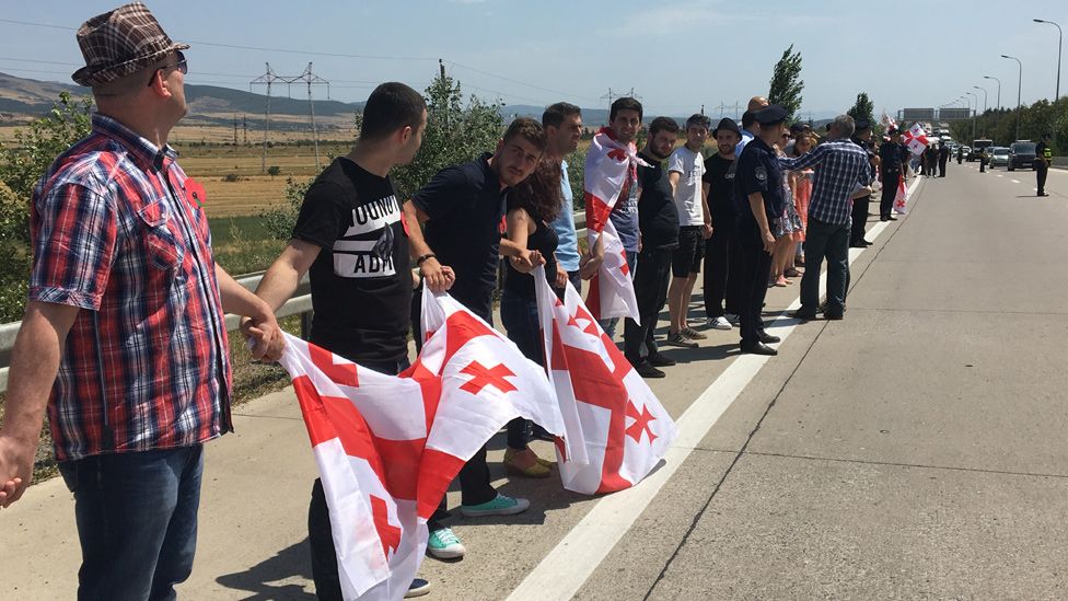 Georgian protest near S Ossetia, 8 Aug 17