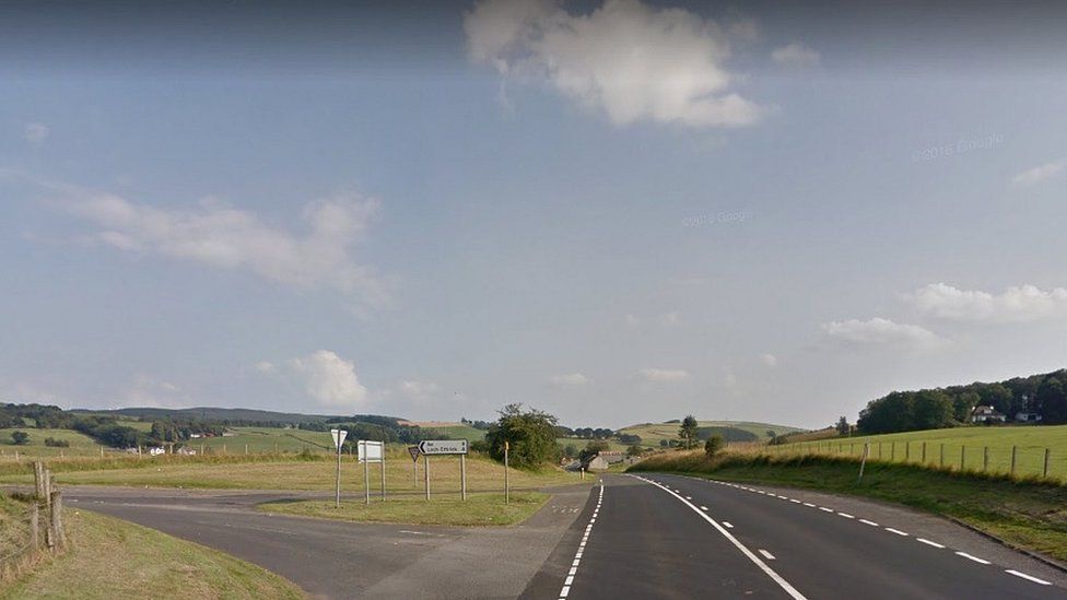 Teenage pedestrian seriously injured in A76 crash - BBC News