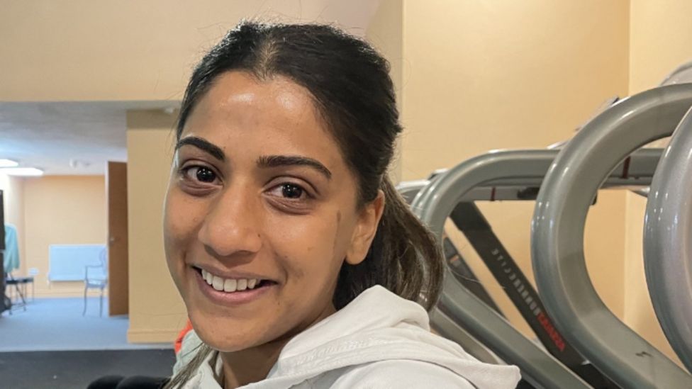 Women take first steps in years after Oadby gym visit BBC News