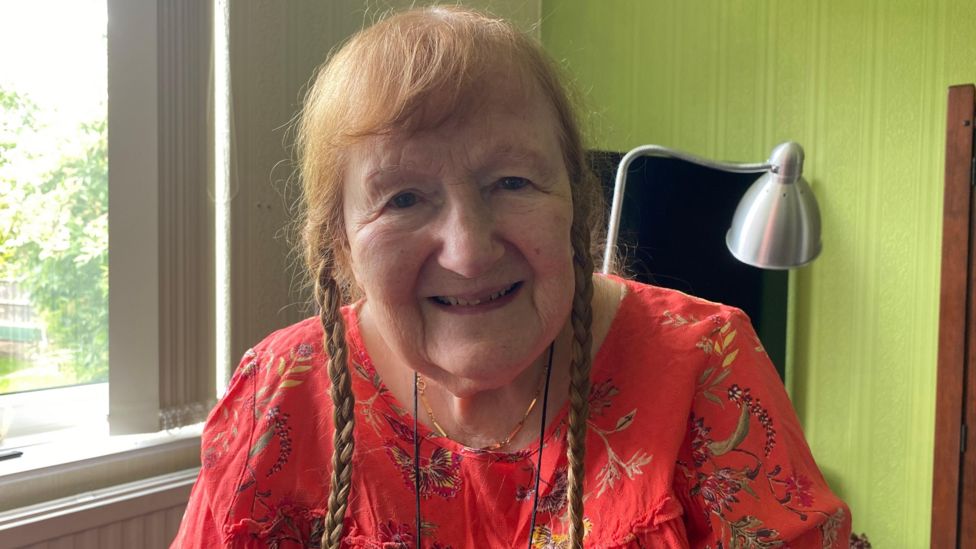 shrewsbury-a-e-patient-88-faced-21-hour-corridor-wait-bbc-news