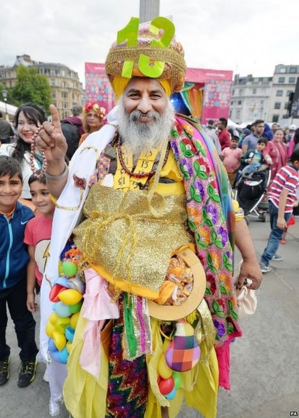 Tenth Eid festival celebrated in London's Trafalgar Square BBC News