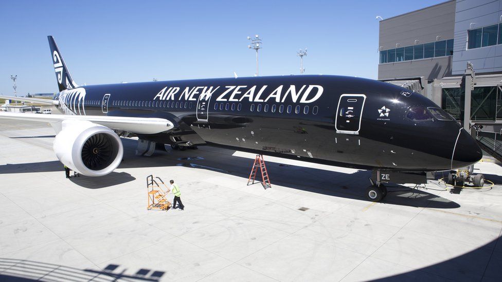 An Air New Zealand 787-9 Dreamliner