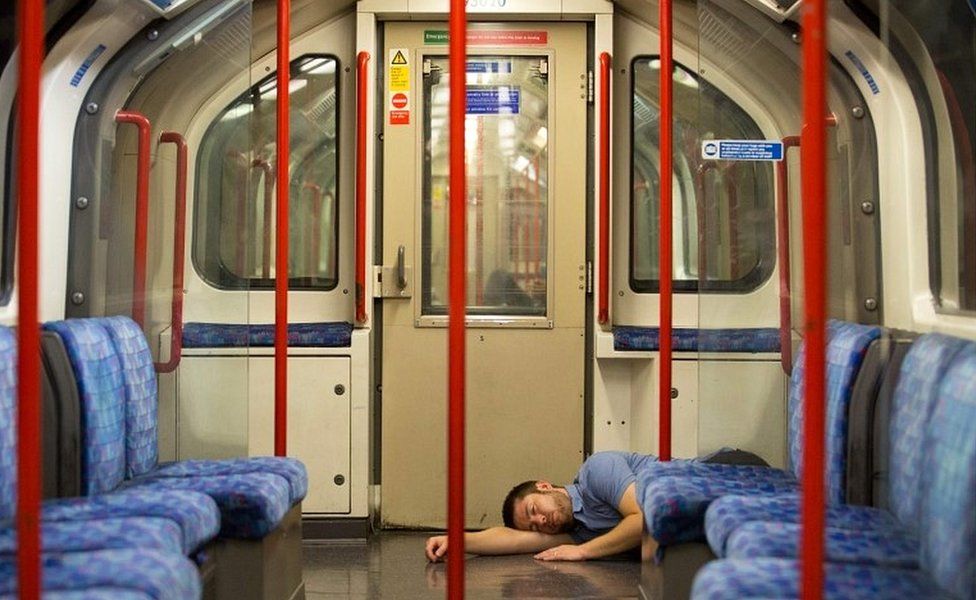 Man asleep on Central Line