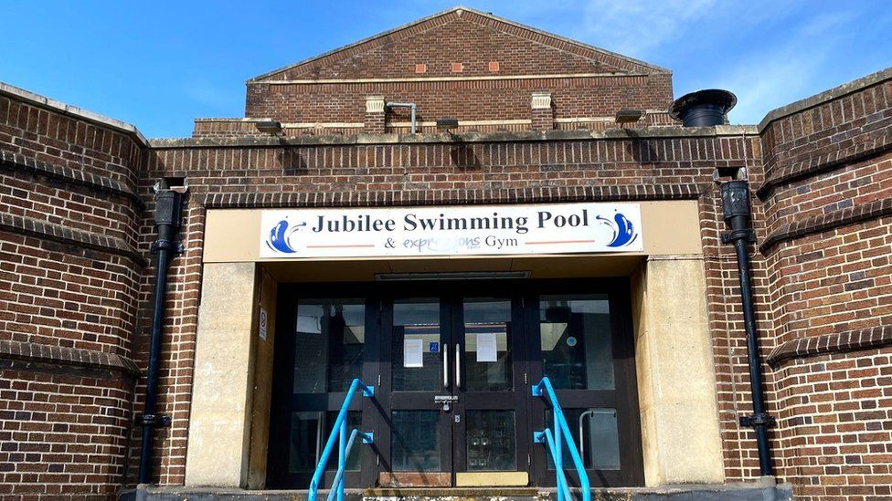 Jubilee Pool exterior