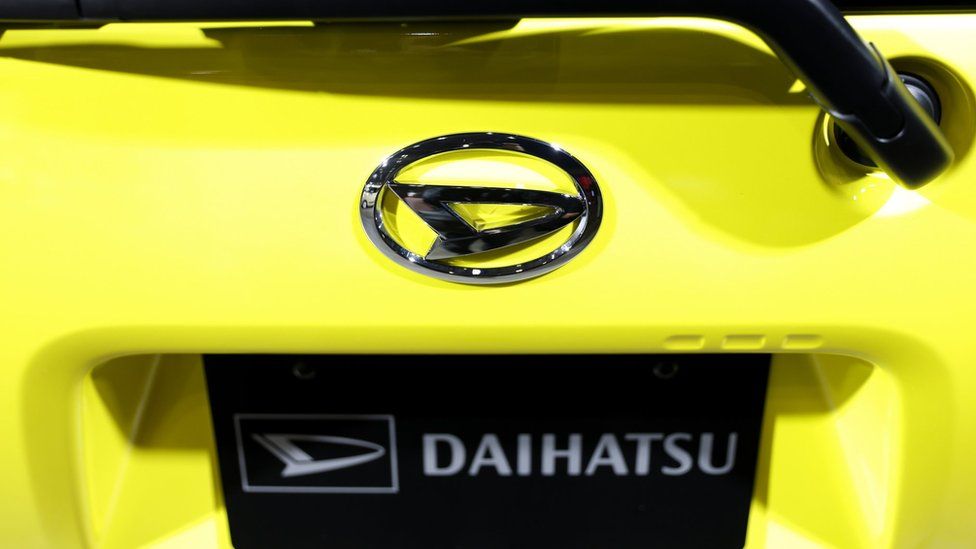 Daihatsu logo on car