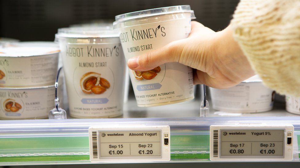 Digital price tags below yoghurts