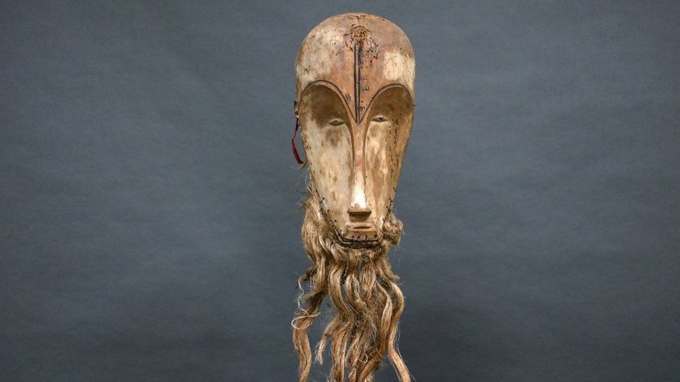 "Ngil" mask of the Fang people of Gabon auctioned in March 2022