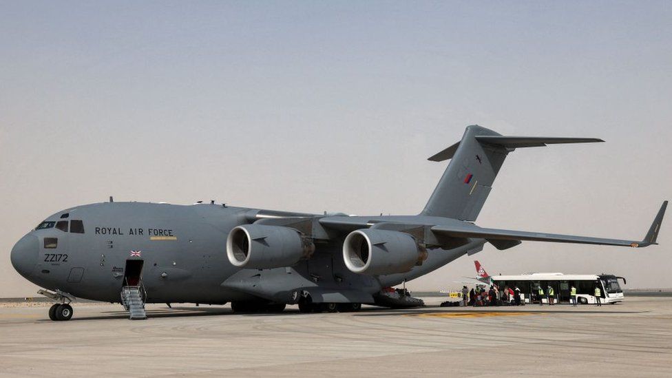 air force cargo planes by size