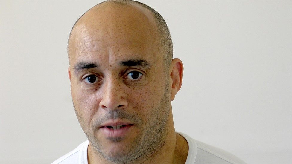 Convicted drug dealer Curtis Warren in court over alleged order breach ...