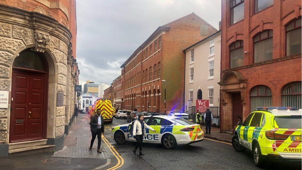 Emergency vehicles in Vittoria Street