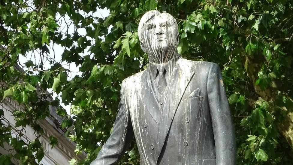 Aneurin Bevan statue in Cardiff