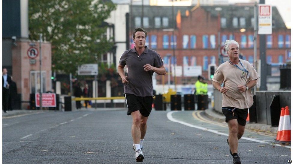 David Cameron and Desmond Swayne running in 2009