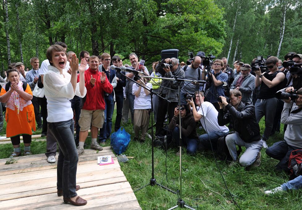 Campaigning in the Khimki forest