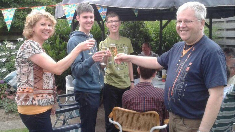Bert Janssen celebrating with his family