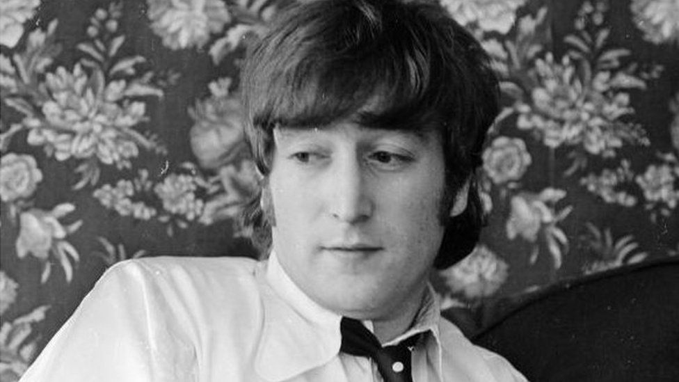16th August 1966: John Lennon (1940 - 1980) of the Beatles, after making a formal apology for his controversial statement that the group were 'more popular than Jesus'